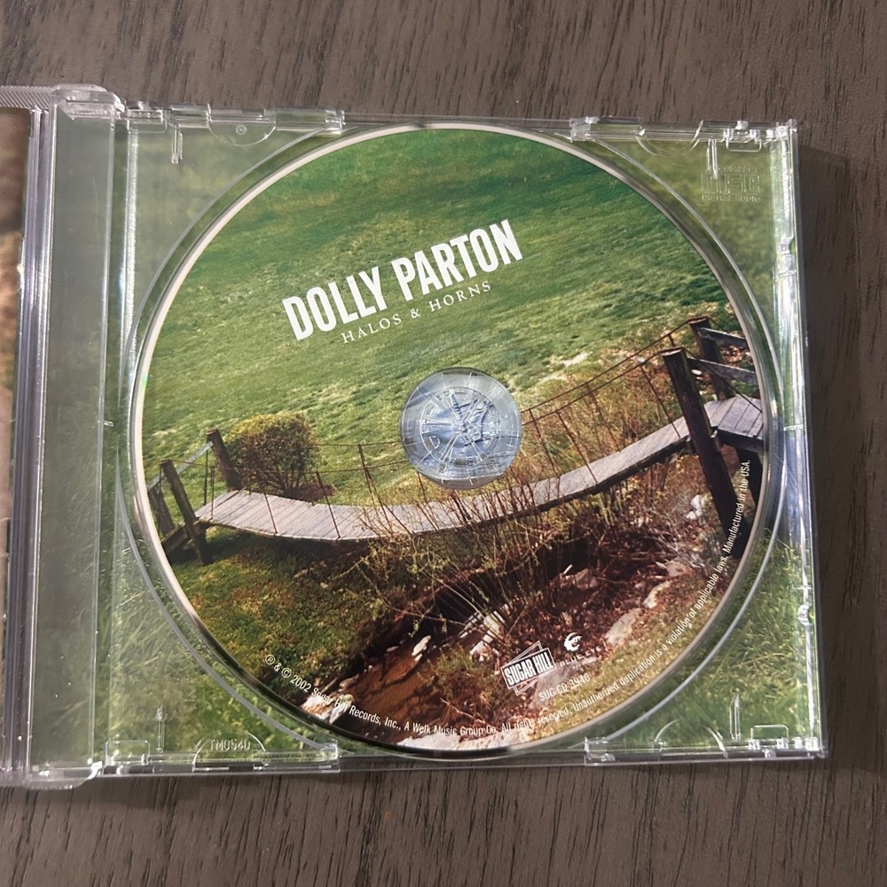 Dolly Parton CD Lot Of 2 Live & Well And Halos & Horns Very Good - Picture 8 of 8